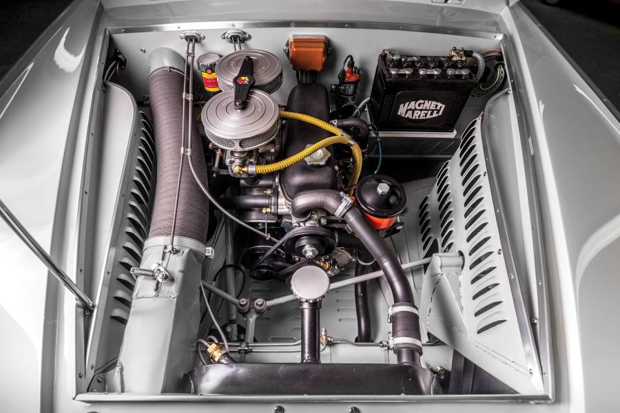 Моторный отсек Fiat Abarth 205A Sport (103) 1953 года  (фото 26 из 27)